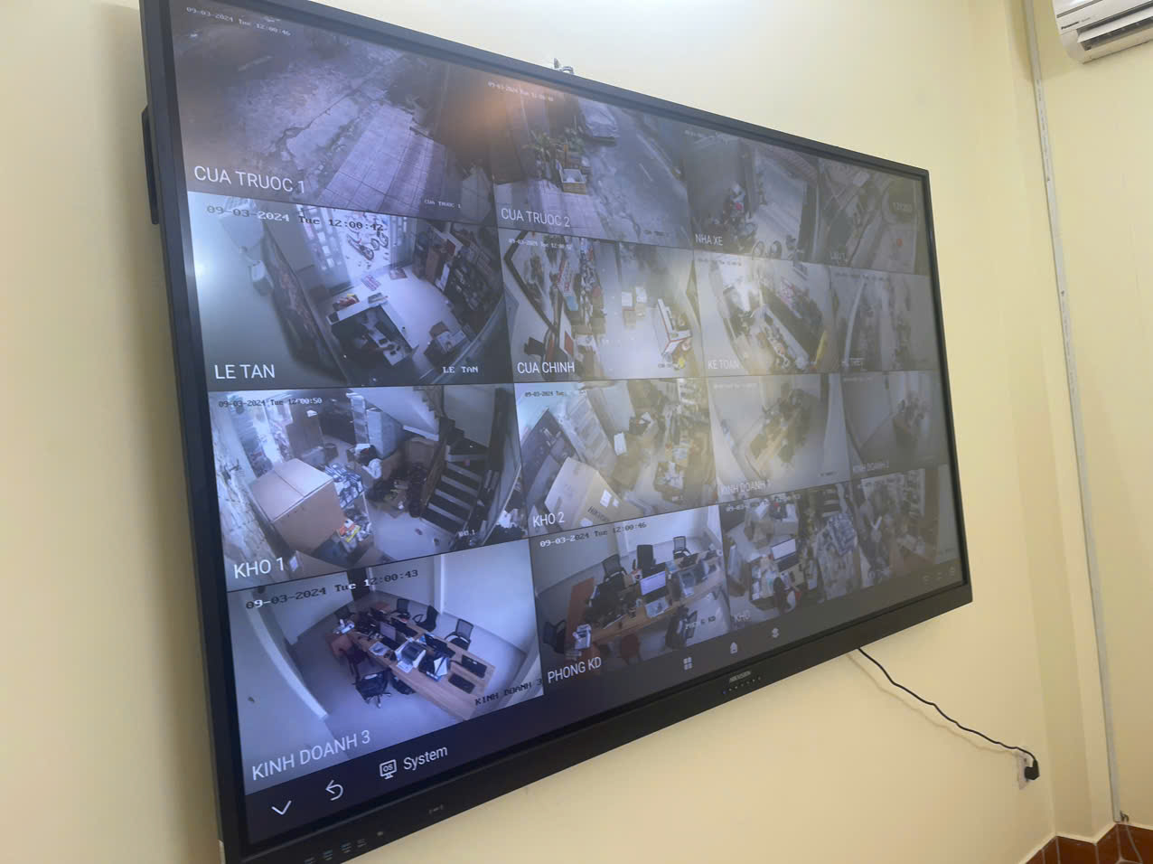 XEM CAMERA TRÊN MÀN HÌNH TƯƠNG TÁC XEM CAMERA TRÊN MÀN HÌNH TƯƠNG TÁC