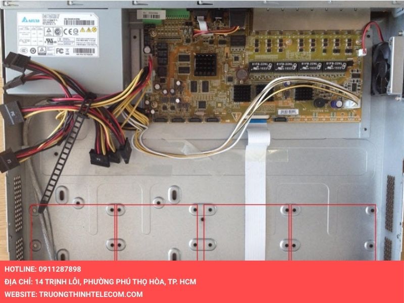 Kiểm tra và thay thế cáp kết nối SATA & nguồn